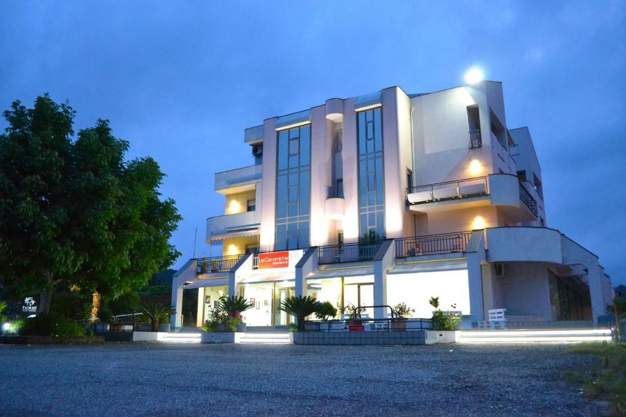Hotel Le Ceramiche Montalto Uffugo Exteriér fotografie